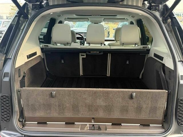 Сірий Ленд Ровер Діскавері, об'ємом двигуна 3 л та пробігом 65 тис. км за 12400 $, фото 7 на Automoto.ua