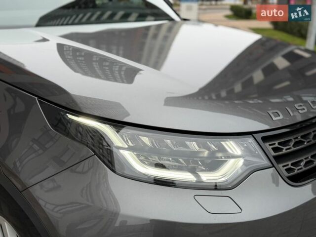 Серый Ленд Ровер Дискавери, объемом двигателя 3 л и пробегом 105 тыс. км за 29500 $, фото 5 на Automoto.ua