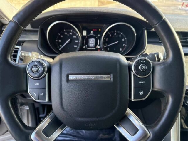 Серый Ленд Ровер Дискавери, объемом двигателя 3 л и пробегом 69 тыс. км за 12400 $, фото 10 на Automoto.ua