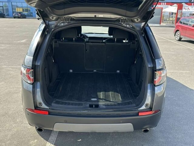 Сірий Ленд Ровер Діскавері, об'ємом двигуна 2 л та пробігом 156 тис. км за 20000 $, фото 5 на Automoto.ua