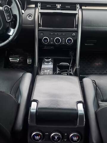 Серый Ленд Ровер Дискавери, объемом двигателя 3 л и пробегом 190 тыс. км за 36500 $, фото 7 на Automoto.ua