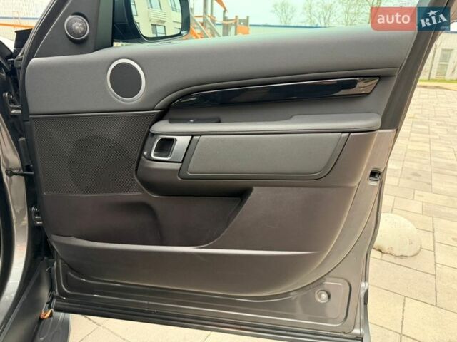 Серый Ленд Ровер Дискавери, объемом двигателя 3 л и пробегом 105 тыс. км за 29500 $, фото 16 на Automoto.ua