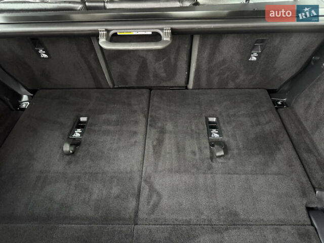 Сірий Ленд Ровер Діскавері, об'ємом двигуна 2.99 л та пробігом 140 тис. км за 28000 $, фото 22 на Automoto.ua