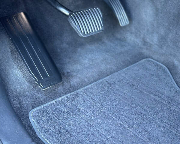 Ленд Ровер Дискавери 2017 в Ужгороде на Automoto.ua Серый Ленд Ровер Дискавери, объемом двигателя 2.99 л и пробегом 120 тыс. км за 37000 $, фото 30 на Automoto.ua