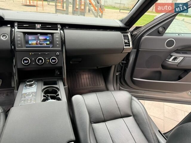 Серый Ленд Ровер Дискавери, объемом двигателя 3 л и пробегом 105 тыс. км за 29500 $, фото 26 на Automoto.ua