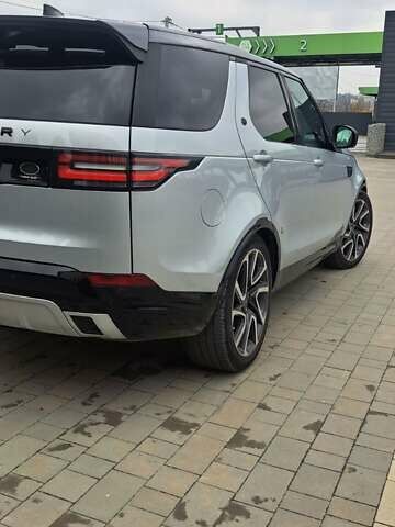 Серый Ленд Ровер Дискавери, объемом двигателя 3 л и пробегом 190 тыс. км за 36500 $, фото 3 на Automoto.ua