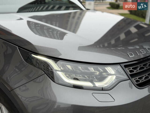 Серый Ленд Ровер Дискавери, объемом двигателя 3 л и пробегом 98 тыс. км за 29500 $, фото 5 на Automoto.ua