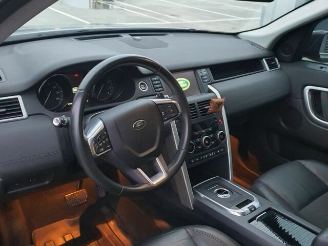 Сірий Ленд Ровер Діскавері, об'ємом двигуна 2 л та пробігом 76 тис. км за 18500 $, фото 5 на Automoto.ua