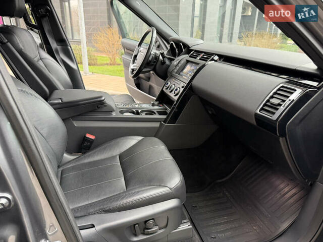 Сірий Ленд Ровер Діскавері, об'ємом двигуна 3 л та пробігом 98 тис. км за 29500 $, фото 23 на Automoto.ua