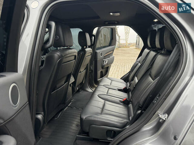 Сірий Ленд Ровер Діскавері, об'ємом двигуна 2 л та пробігом 93 тис. км за 28750 $, фото 56 на Automoto.ua