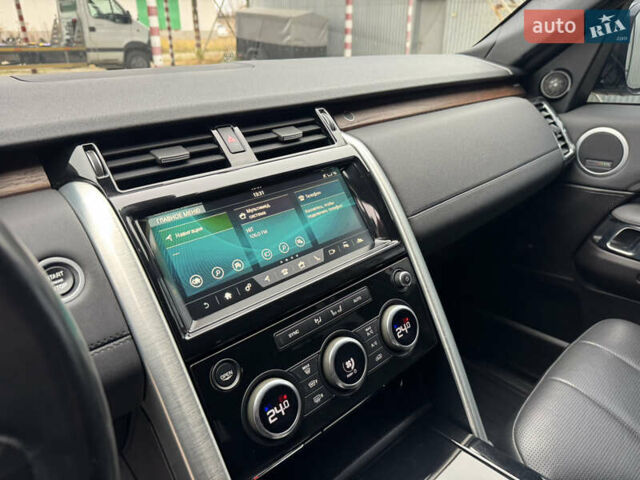 Сірий Ленд Ровер Діскавері, об'ємом двигуна 2 л та пробігом 93 тис. км за 28750 $, фото 44 на Automoto.ua