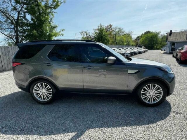 Сірий Ленд Ровер Діскавері, об'ємом двигуна 3 л та пробігом 68 тис. км за 28100 $, фото 5 на Automoto.ua