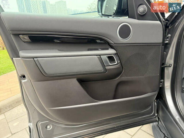 Сірий Ленд Ровер Діскавері, об'ємом двигуна 3 л та пробігом 98 тис. км за 29500 $, фото 13 на Automoto.ua
