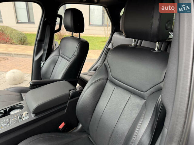 Серый Ленд Ровер Дискавери, объемом двигателя 3 л и пробегом 98 тыс. км за 29500 $, фото 17 на Automoto.ua