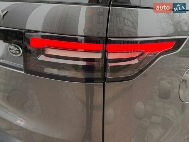 Серый Ленд Ровер Дискавери, объемом двигателя 3 л и пробегом 105 тыс. км за 29500 $, фото 12 на Automoto.ua