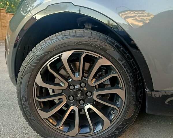 Сірий Ленд Ровер Діскавері, об'ємом двигуна 3 л та пробігом 151 тис. км за 28700 $, фото 19 на Automoto.ua