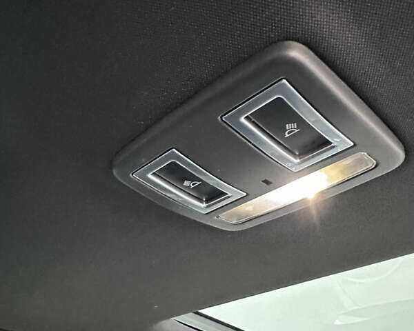 Серый Ленд Ровер Дискавери, объемом двигателя 2.99 л и пробегом 200 тыс. км за 27000 $, фото 61 на Automoto.ua