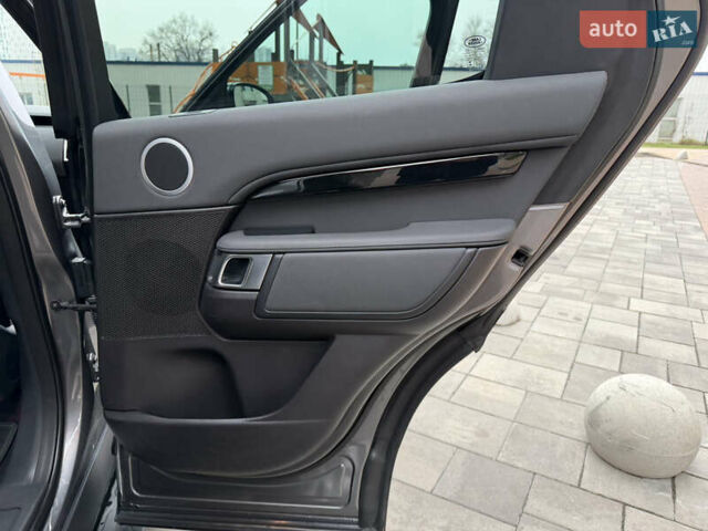 Сірий Ленд Ровер Діскавері, об'ємом двигуна 3 л та пробігом 98 тис. км за 29500 $, фото 19 на Automoto.ua