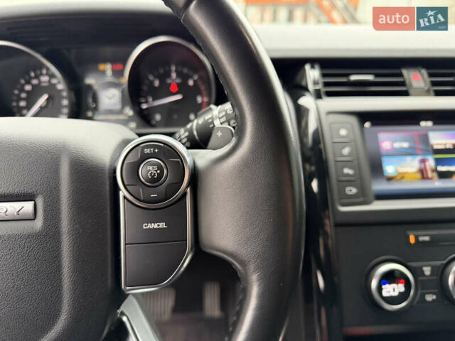 Сірий Ленд Ровер Діскавері, об'ємом двигуна 3 л та пробігом 98 тис. км за 29500 $, фото 31 на Automoto.ua