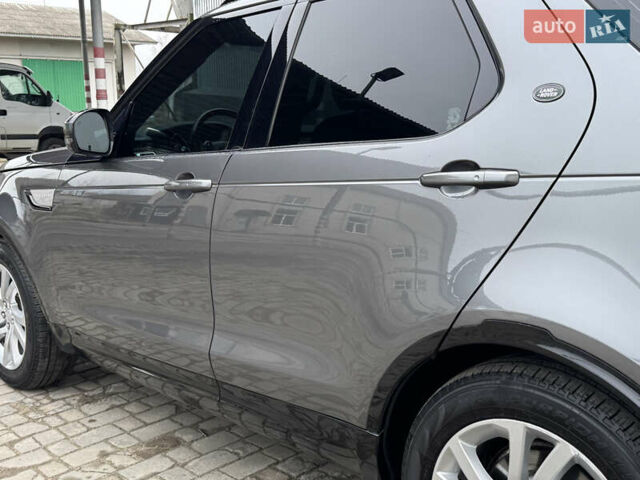 Сірий Ленд Ровер Діскавері, об'ємом двигуна 2 л та пробігом 93 тис. км за 28750 $, фото 33 на Automoto.ua