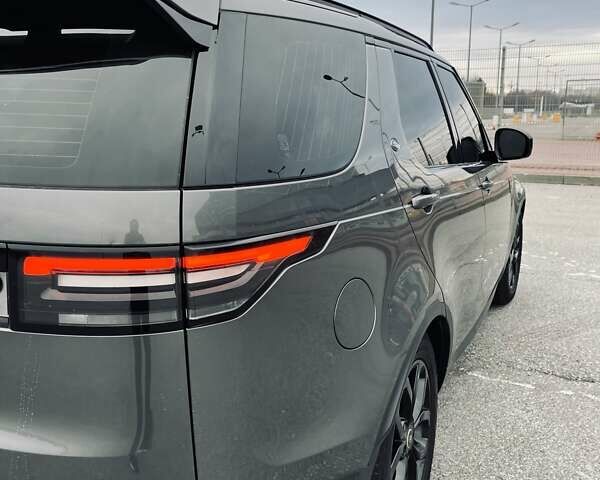 Серый Ленд Ровер Дискавери, объемом двигателя 2 л и пробегом 135 тыс. км за 26500 $, фото 38 на Automoto.ua