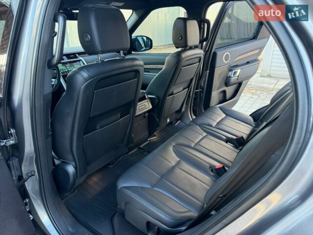 Сірий Ленд Ровер Діскавері, об'ємом двигуна 2 л та пробігом 93 тис. км за 25950 $, фото 46 на Automoto.ua