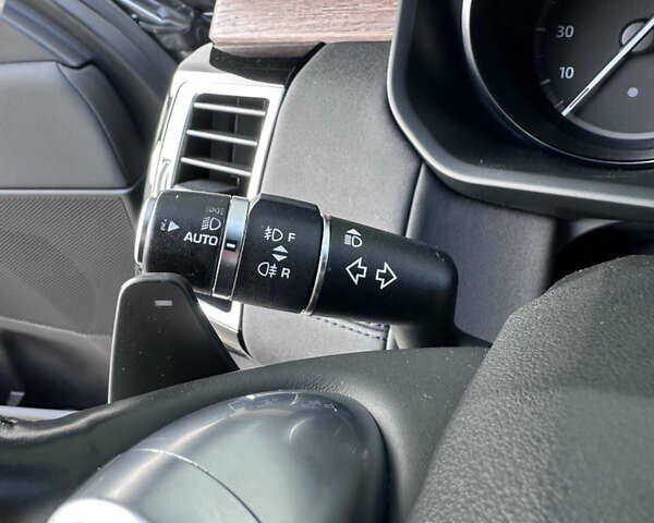 Серый Ленд Ровер Дискавери, объемом двигателя 2.99 л и пробегом 200 тыс. км за 27000 $, фото 29 на Automoto.ua