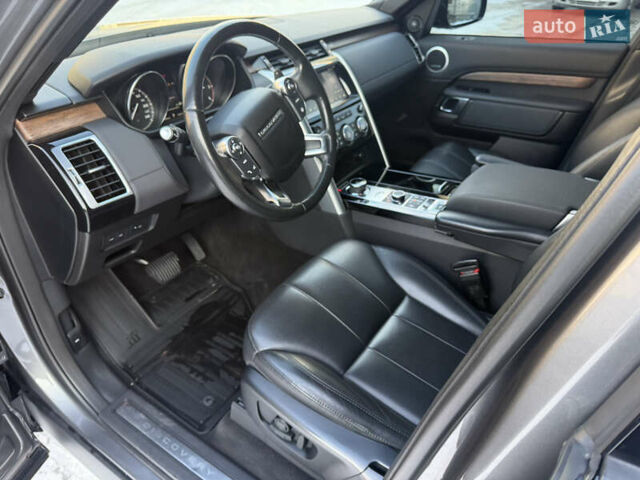 Серый Ленд Ровер Дискавери, объемом двигателя 2 л и пробегом 93 тыс. км за 26950 $, фото 20 на Automoto.ua