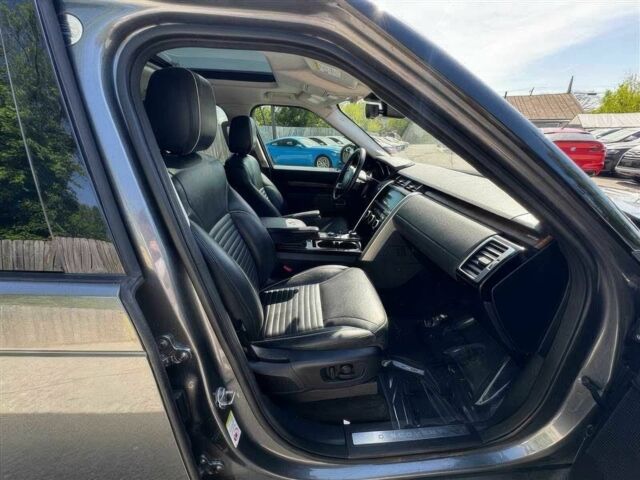 Сірий Ленд Ровер Діскавері, об'ємом двигуна 3 л та пробігом 68 тис. км за 28100 $, фото 9 на Automoto.ua