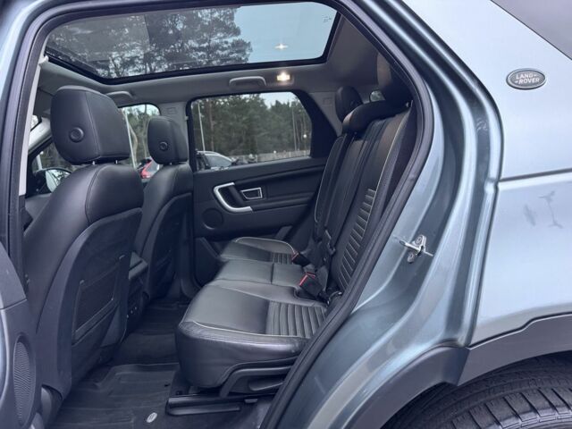 Сірий Ленд Ровер Діскавері, об'ємом двигуна 2 л та пробігом 125 тис. км за 19950 $, фото 20 на Automoto.ua