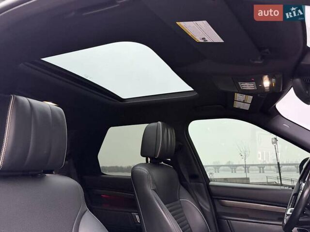 Сірий Ленд Ровер Діскавері, об'ємом двигуна 3 л та пробігом 105 тис. км за 29555 $, фото 119 на Automoto.ua