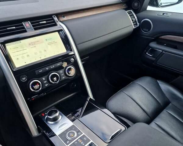 Сірий Ленд Ровер Діскавері, об'ємом двигуна 3 л та пробігом 151 тис. км за 42200 $, фото 9 на Automoto.ua