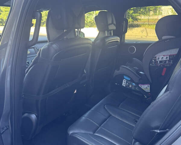 Серый Ленд Ровер Дискавери, объемом двигателя 3 л и пробегом 82 тыс. км за 40500 $, фото 9 на Automoto.ua