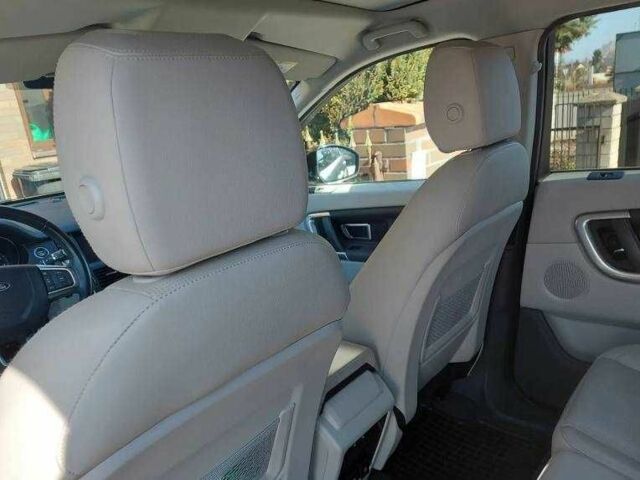 Серый Ленд Ровер Дискавери, объемом двигателя 2 л и пробегом 112 тыс. км за 9800 $, фото 7 на Automoto.ua