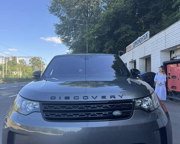 Серый Ленд Ровер Дискавери, объемом двигателя 3 л и пробегом 82 тыс. км за 40500 $, фото 4 на Automoto.ua