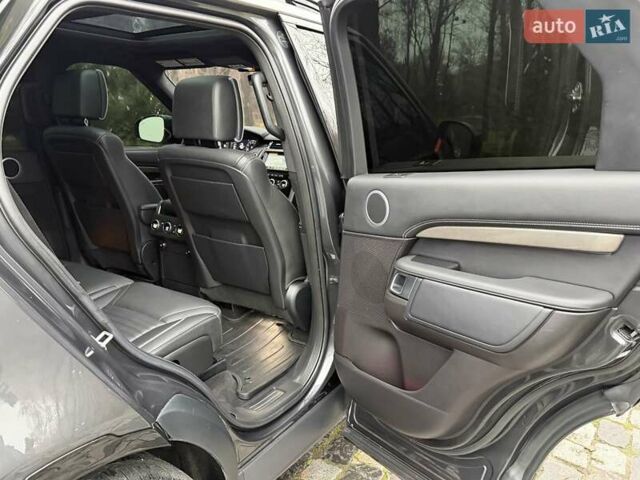 Сірий Ленд Ровер Діскавері, об'ємом двигуна 3 л та пробігом 105 тис. км за 29555 $, фото 121 на Automoto.ua