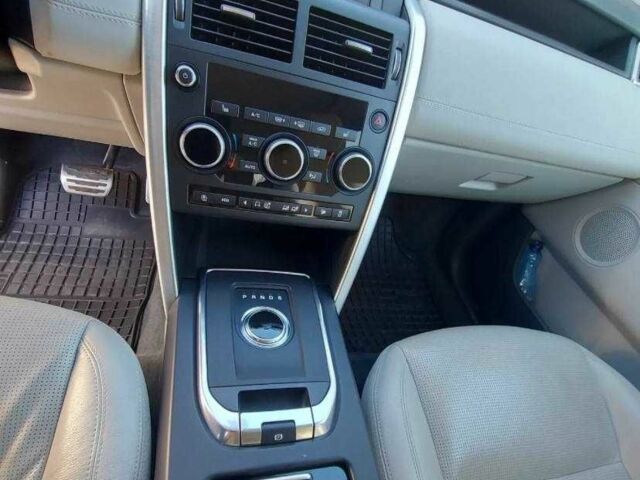 Серый Ленд Ровер Дискавери, объемом двигателя 2 л и пробегом 112 тыс. км за 9800 $, фото 11 на Automoto.ua