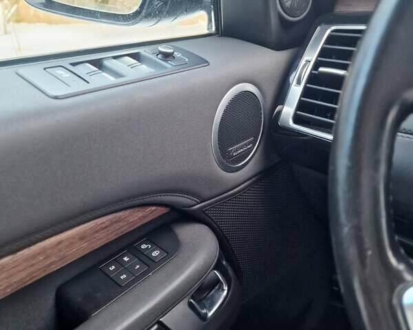 Сірий Ленд Ровер Діскавері, об'ємом двигуна 3 л та пробігом 151 тис. км за 42200 $, фото 22 на Automoto.ua