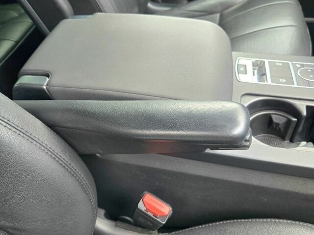 Серый Ленд Ровер Дискавери, объемом двигателя 2 л и пробегом 118 тыс. км за 32200 $, фото 18 на Automoto.ua