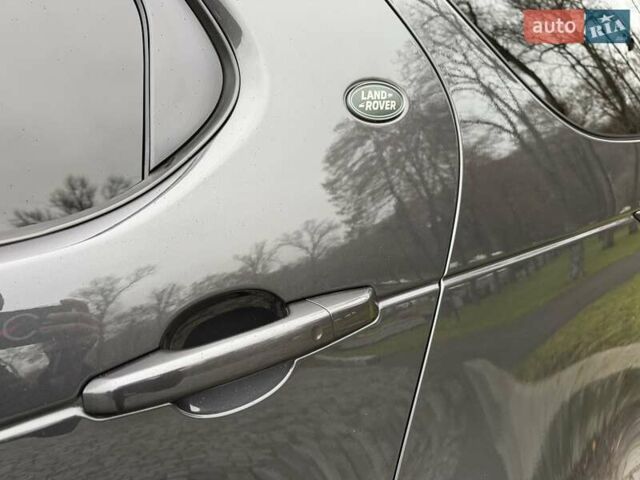 Сірий Ленд Ровер Діскавері, об'ємом двигуна 3 л та пробігом 105 тис. км за 29555 $, фото 16 на Automoto.ua