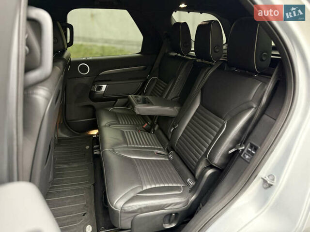 Серый Ленд Ровер Дискавери, объемом двигателя 3 л и пробегом 85 тыс. км за 35500 $, фото 14 на Automoto.ua