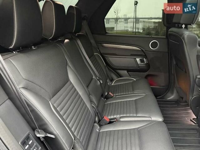 Сірий Ленд Ровер Діскавері, об'ємом двигуна 3 л та пробігом 105 тис. км за 29555 $, фото 128 на Automoto.ua