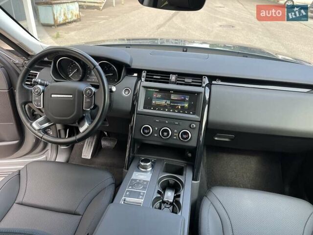 Ленд Ровер Дискавери 2018 в Одессе на Automoto.ua Серый Ленд Ровер Дискавери, объемом двигателя 2 л и пробегом 200 тыс. км за 28900 $, фото 49 на Automoto.ua