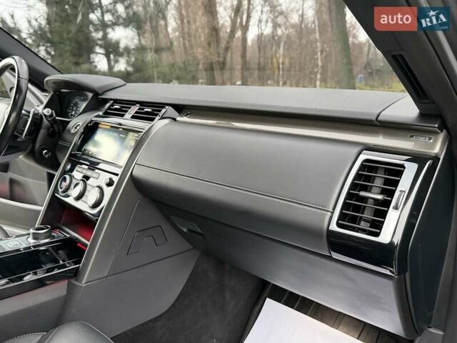 Сірий Ленд Ровер Діскавері, об'ємом двигуна 3 л та пробігом 105 тис. км за 29555 $, фото 118 на Automoto.ua