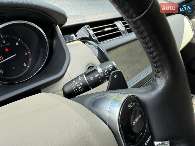 Сірий Ленд Ровер Діскавері, об'ємом двигуна 2 л та пробігом 124 тис. км за 28777 $, фото 93 на Automoto.ua