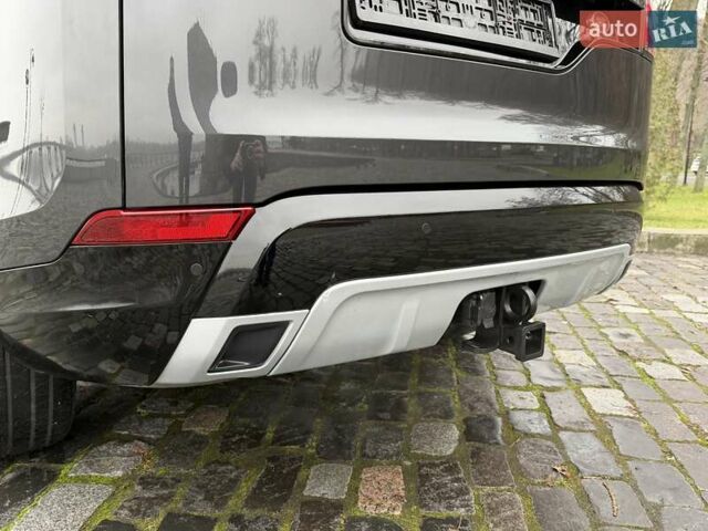 Сірий Ленд Ровер Діскавері, об'ємом двигуна 3 л та пробігом 105 тис. км за 29555 $, фото 69 на Automoto.ua