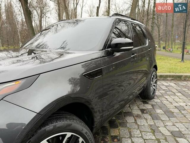 Сірий Ленд Ровер Діскавері, об'ємом двигуна 3 л та пробігом 105 тис. км за 29555 $, фото 9 на Automoto.ua