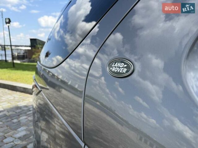 Сірий Ленд Ровер Діскавері, об'ємом двигуна 2 л та пробігом 124 тис. км за 28777 $, фото 26 на Automoto.ua