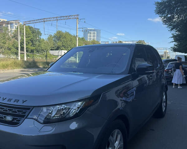 Серый Ленд Ровер Дискавери, объемом двигателя 3 л и пробегом 82 тыс. км за 40500 $, фото 6 на Automoto.ua