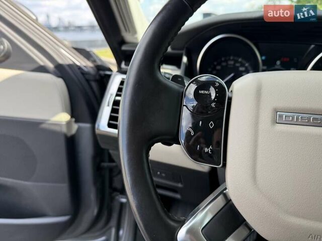 Сірий Ленд Ровер Діскавері, об'ємом двигуна 2 л та пробігом 124 тис. км за 28777 $, фото 91 на Automoto.ua